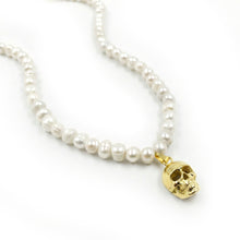 Cargar imagen en el visor de la galería, Collar Perlas Metallic Skull