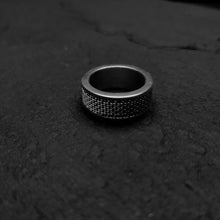 Cargar imagen en el visor de la galería, ANILLO ACERO TEXTURE