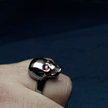 Cargar imagen en el visor de la galería, ANILLO SKULL GOLD SWAROVSKI EYES