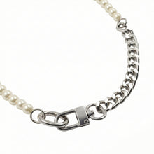 Cargar imagen en el visor de la galería, Collar Cadena Silver Pearls