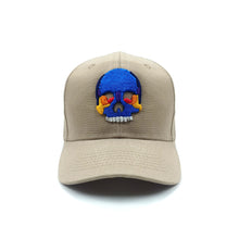 Cargar imagen en el visor de la galería, GORRA CURVA SKULL EMBROIDERY CHAMPAGNE TOAST AND  MIDNIGHT BLUE