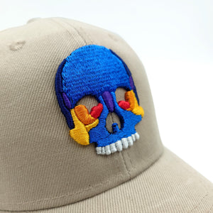 GORRA CURVA SKULL EMBROIDERY CHAMPAGNE TOAST AND  MIDNIGHT BLUE