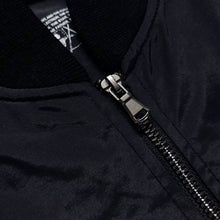 Cargar imagen en el visor de la galería, CHAMARRA BOMBER METALLIC APPLICATIONS