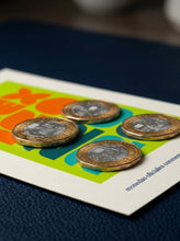Cargar imagen en el visor de la galería, Set de 4 Monedas oficiales conmemorativas World Cup 2026™