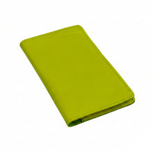 Cargar imagen en el visor de la galería, Porta Pasaporte Cuero Colors