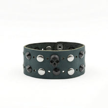 Cargar imagen en el visor de la galería, Pulsera Cuero Remaches Doble