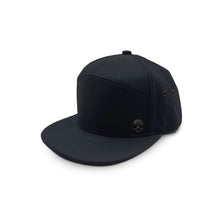 Cargar imagen en el visor de la galería, GORRA BLACK NYLON METALLIC SKULL