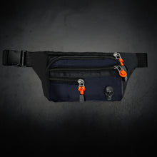 Cargar imagen en el visor de la galería, BOLSA BELD BAG METALLIC SKULL