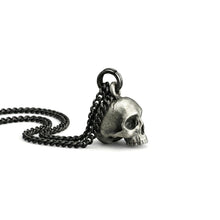Cargar imagen en el visor de la galería, Collar Cráneo Bronce