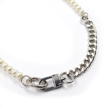 Cargar imagen en el visor de la galería, COLLAR CADENA SILVER PEARLS