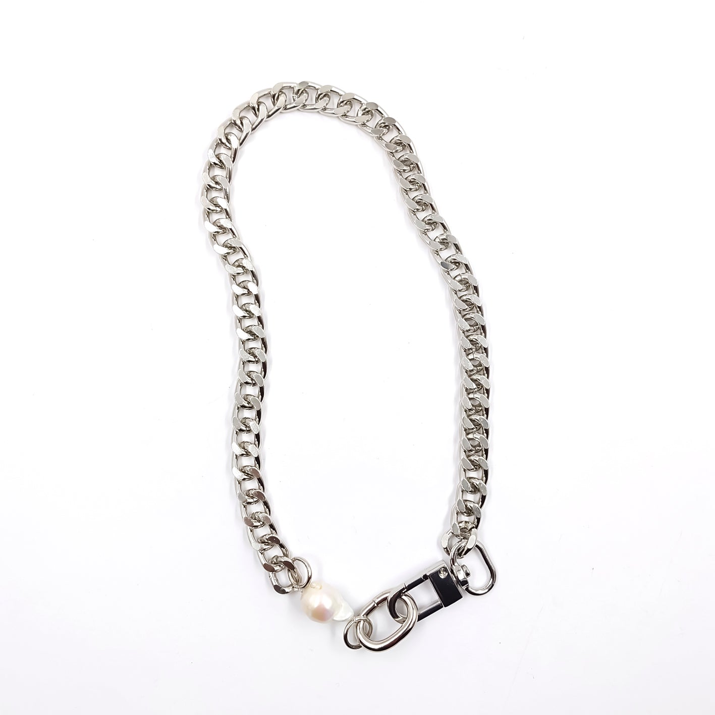COLLAR SILVER CHAIN SINGLE BAROQUE PEARL
