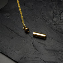 Cargar imagen en el visor de la galería, Collar Gold &amp; Black Core Capsule