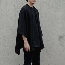 Cargar imagen en el visor de la galería, Poncho Skull Points