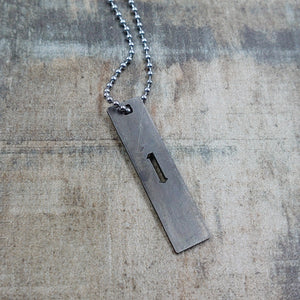 COLLAR LETRAS METAL