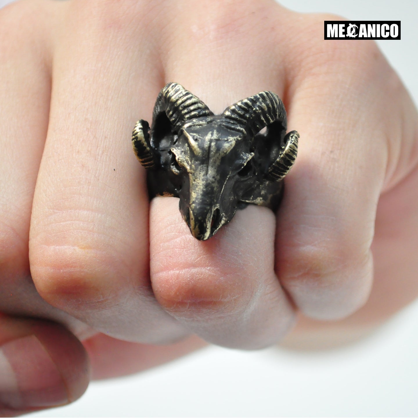 ANILLO CARNERO ORO VIEJO