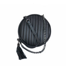 Cargar imagen en el visor de la galería, BOLSA CUERO FANTASY METALLIC SKULL