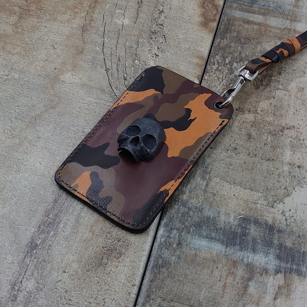 PORTAGAFETE CUERO CAMO CAFE