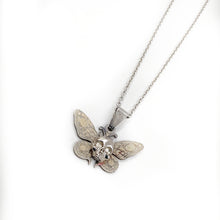 Cargar imagen en el visor de la galería, COLLAR BUTTERFLY ACERO CRÁNEO INCRUSTADO