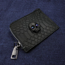 Cargar imagen en el visor de la galería, CARTERA MONEDERO SKULL GEO CON CRISTAL SWAROVSKI INSCRUSTADO